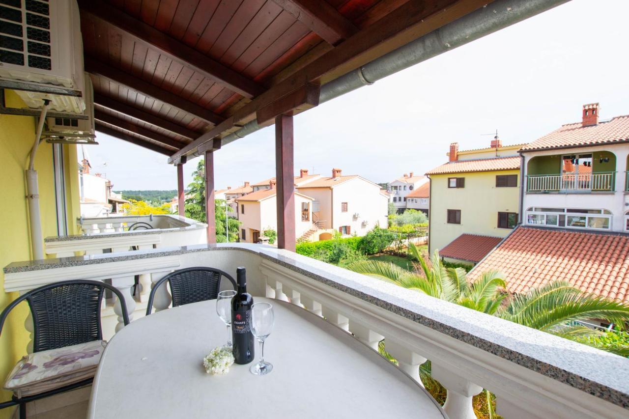 Cozy Apartment With Breakfast On Request 1 Pula Exterior foto