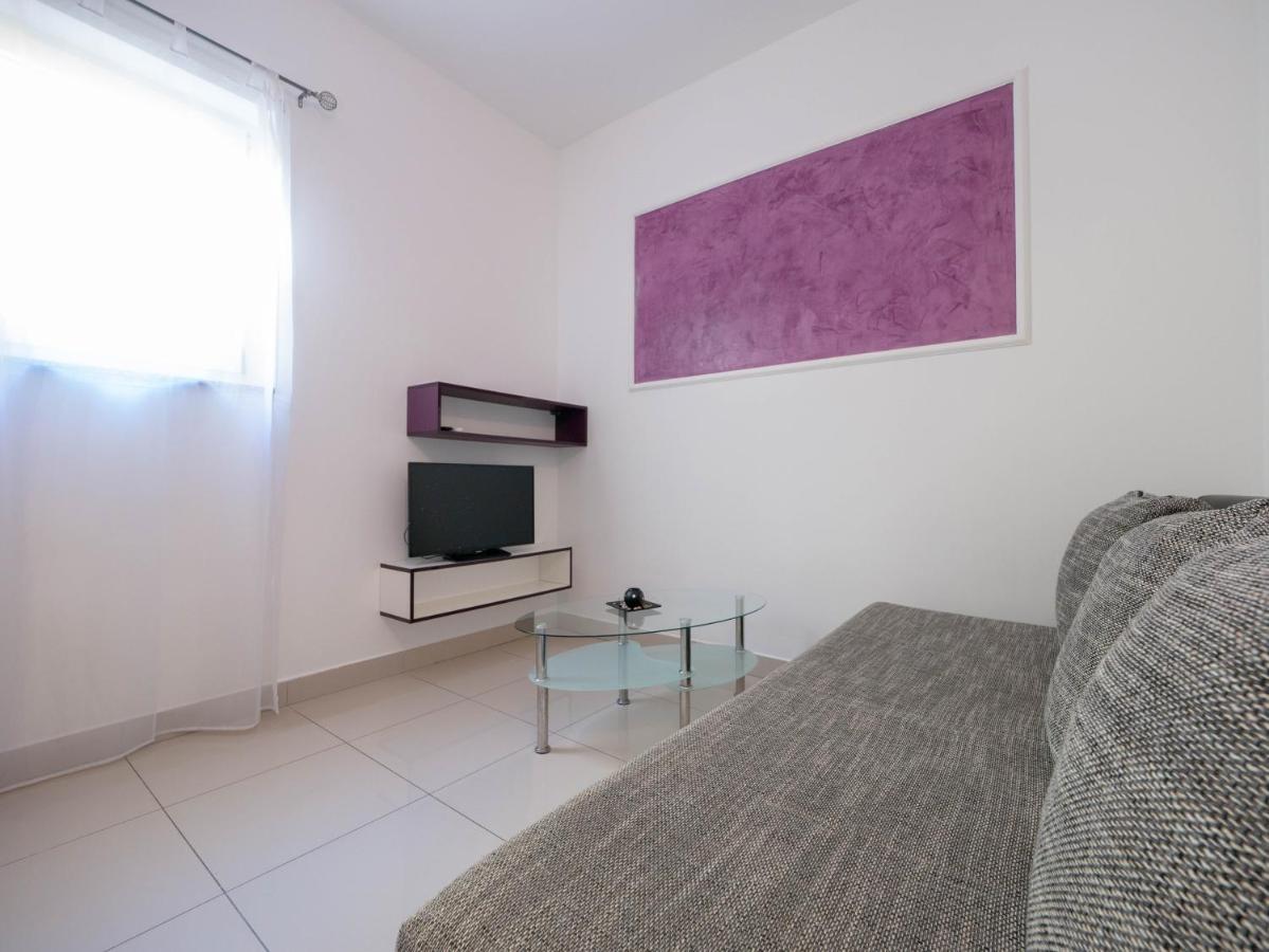 Cozy Apartment With Breakfast On Request 1 Pula Exterior foto