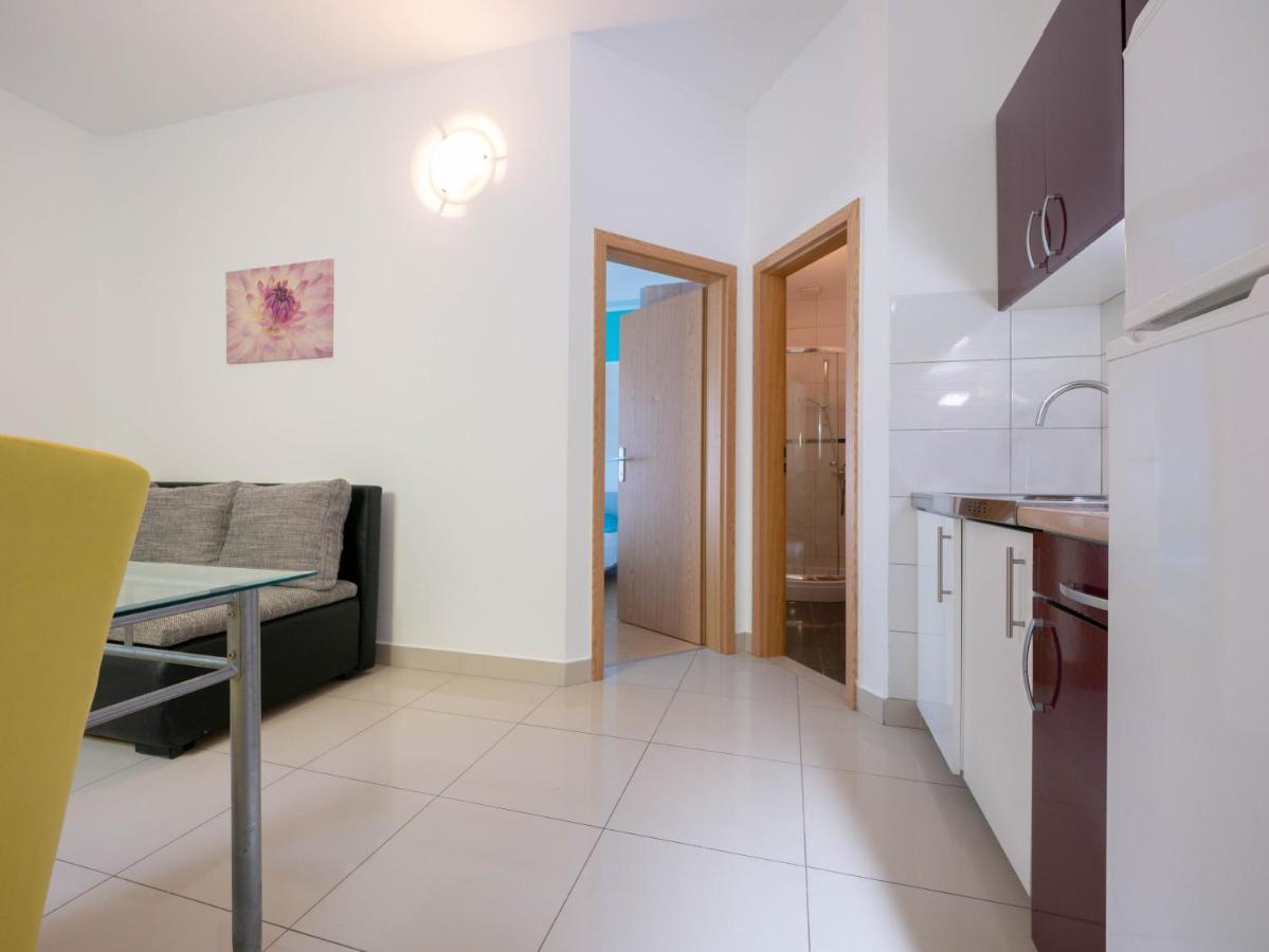 Cozy Apartment With Breakfast On Request 1 Pula Exterior foto